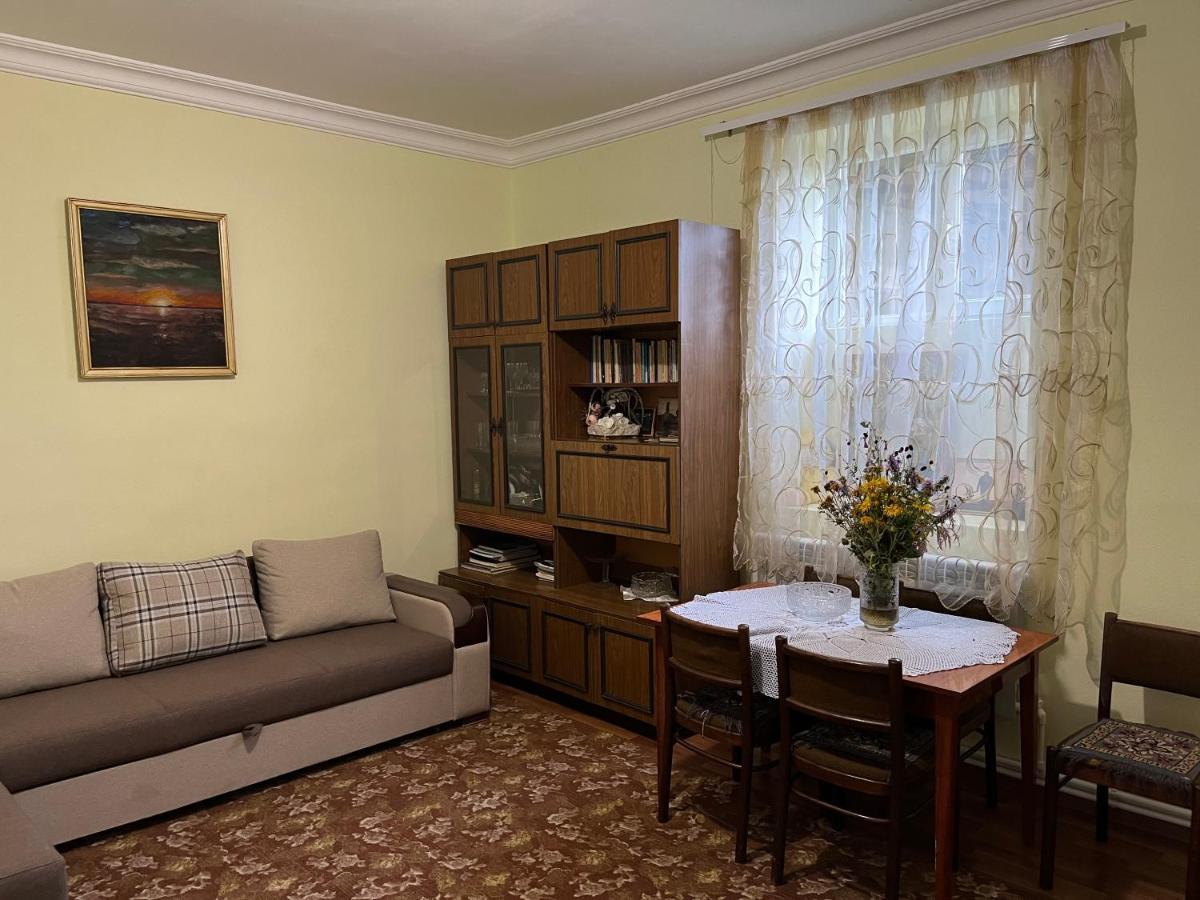 Inexpensive House Bed and Breakfast Βανατζόρ Εξωτερικό φωτογραφία