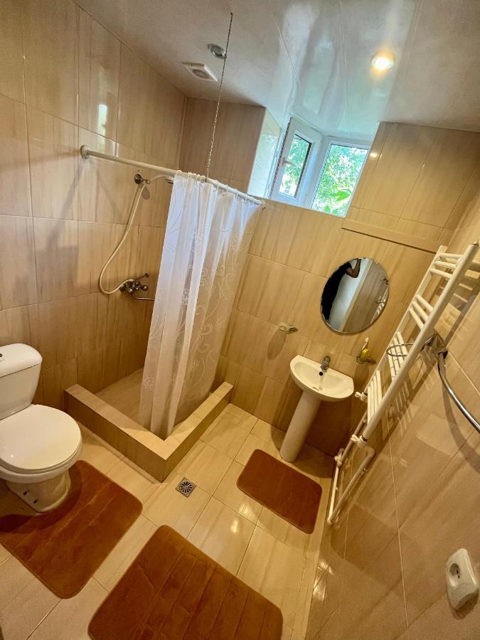 Inexpensive House Bed and Breakfast Βανατζόρ Εξωτερικό φωτογραφία